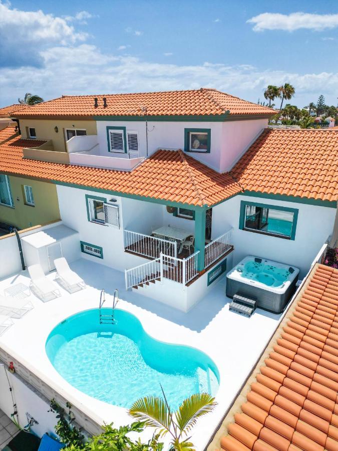 Villa Veaco Beach With Jacuzzi And Private Pool Коральео Экстерьер фото